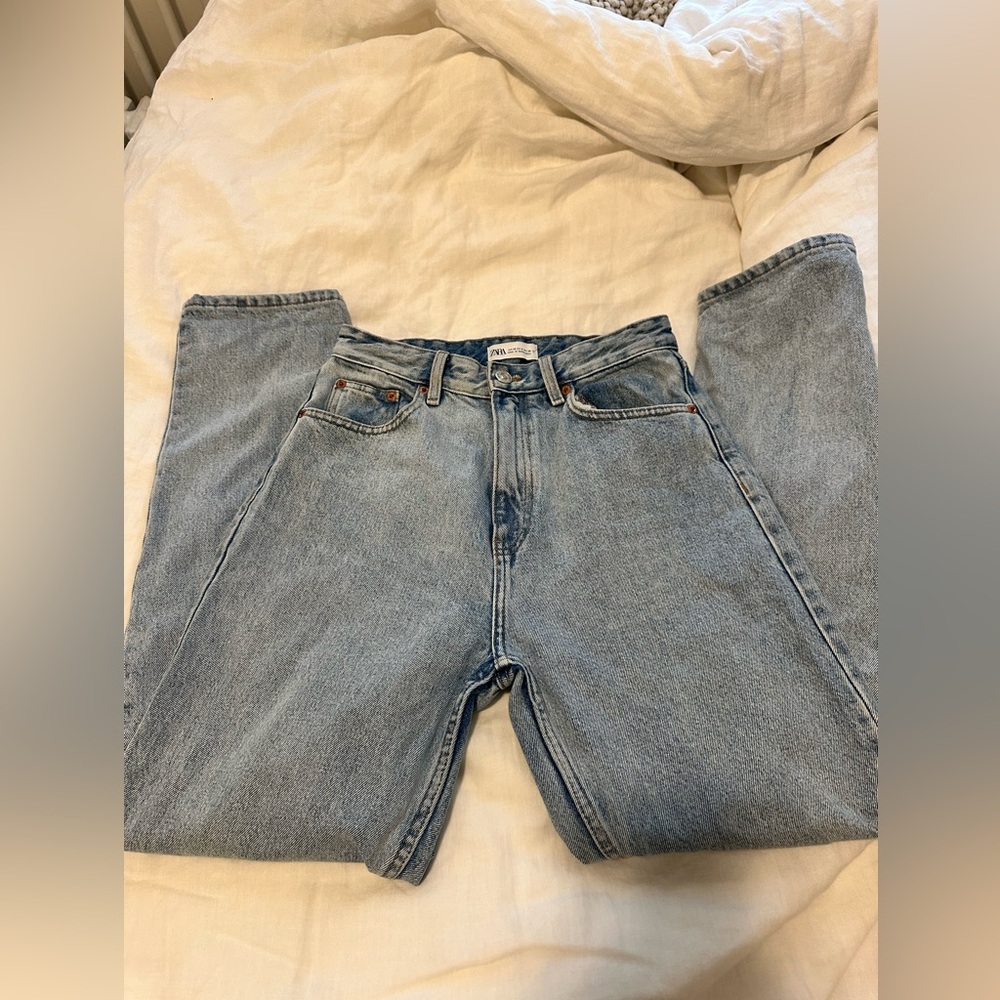 Zara high rise Jean